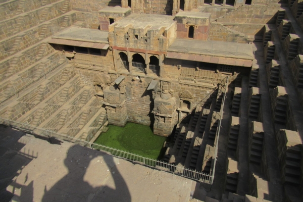 abhaneri-chand-baori-pozzo-fileminimizer1EFE64DD-3A63-DEF2-4A84-A07731C30CBE.jpg