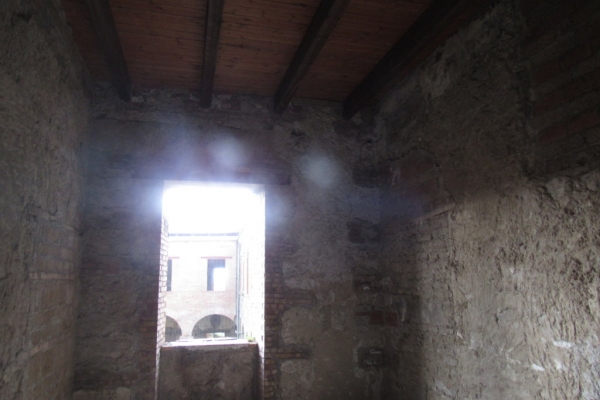 ambiente-ricostruito-affaccio-cortile31CE9BB1-F74B-C795-51DC-61A93124E253.jpg