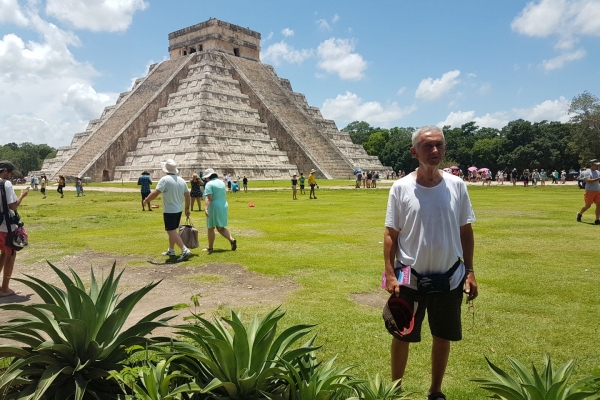 chichen-itza-3226BD5E4-9C33-6F9F-6F6F-A1E2E50A2884.jpg