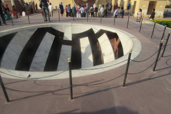 jaipur-osserv-astronomico-partic-dello-zodiaco-fileminimizerDA88146C-6EA9-6614-BDA9-EA27BC19823C.jpg