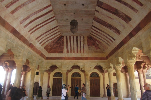 sala-udienze-del-maharajah-al-forte-rosso-jaipur-fileminimizer2B67FA82-304C-D6CA-E4F0-F8565C68F299.jpg